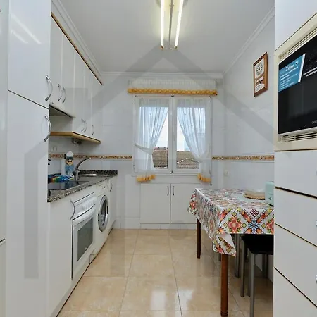 Apartament Cabrales - Parking Gratis - Wifi - A Un Paso Del Centro *