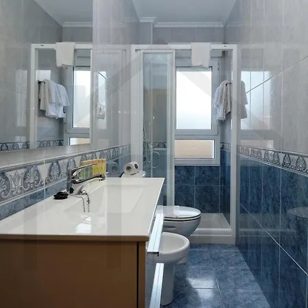 Cabrales - Parking Gratis - Wifi - A Un Paso Del Centro