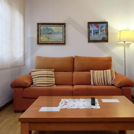 Apartament Cabrales - Parking Gratis - Wifi - A Un Paso Del Centro *