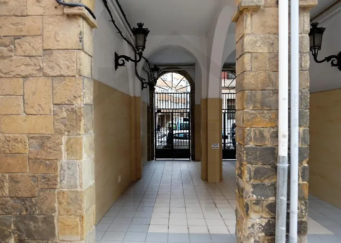 Apartment Cabrales - Parking Gratis - Wifi - A Un Paso Del Centro *